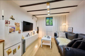 Shanghai Hills&Well-time Scandi Loft with Terrace Near Line2 Jing'an Temple